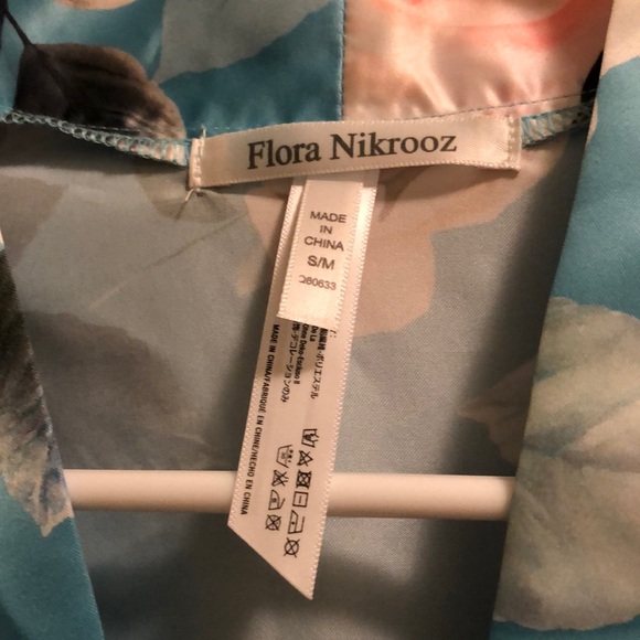 Flora Nikrooz Robe - Picture 3 of 3